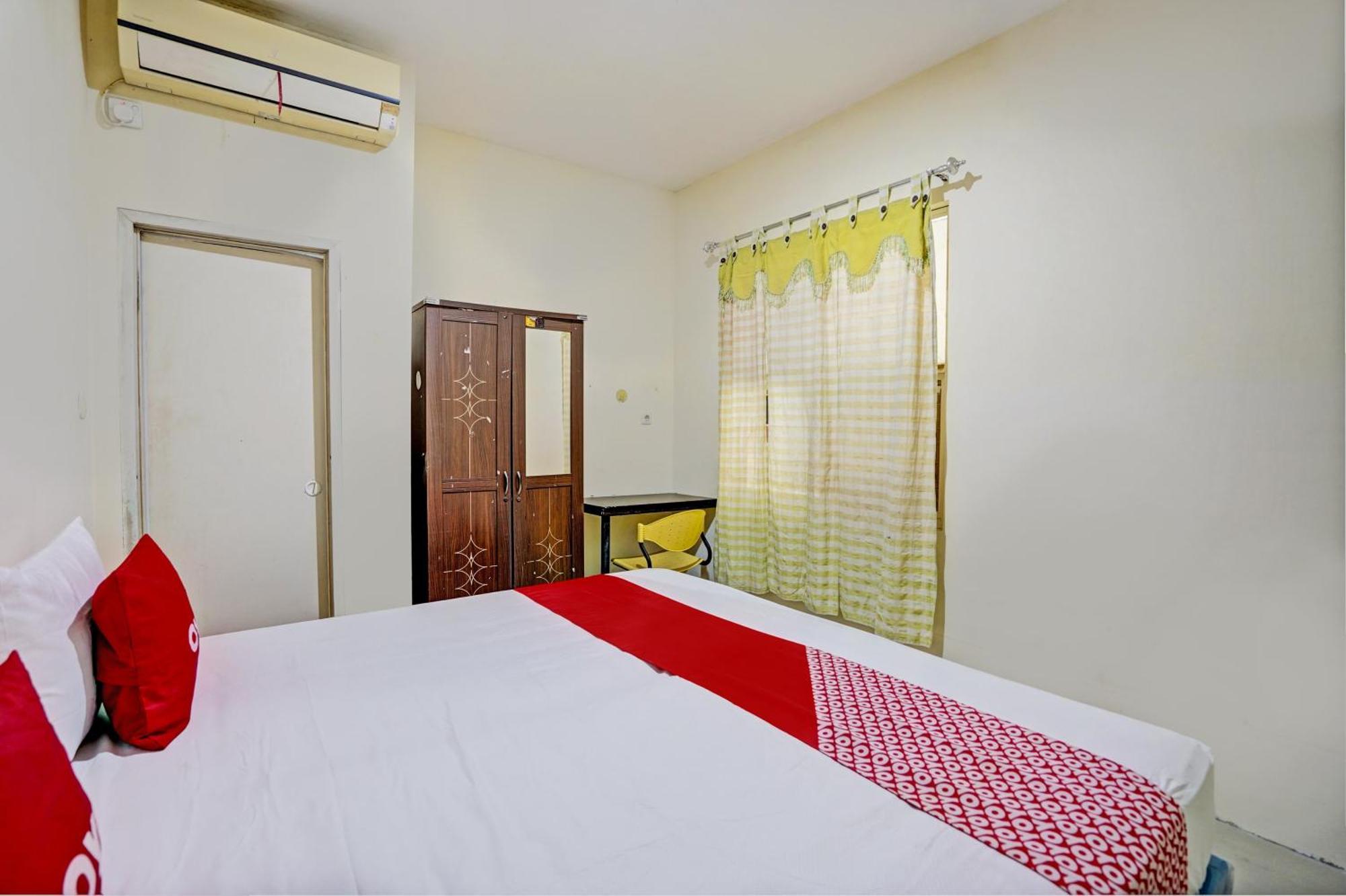 Oyo 93112 Garden 3 Merlion Hotel 2*